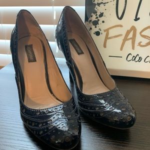 SZ 5 Joan and David Gray and Navy Spectator pumps